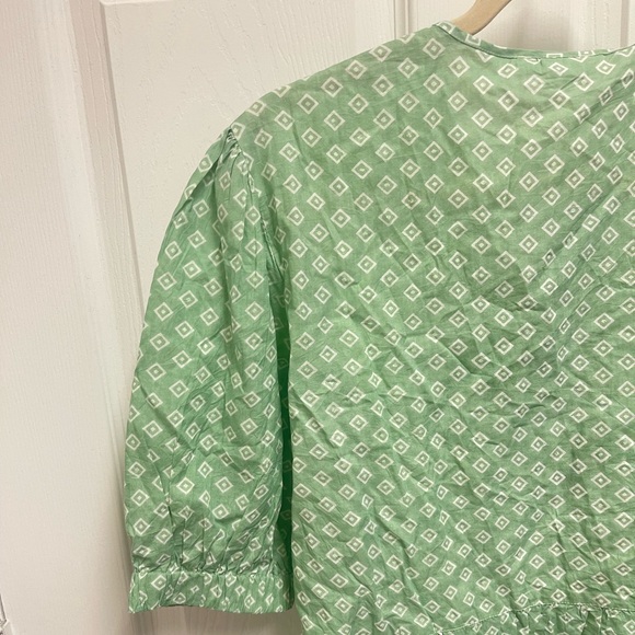 Chakeris Charleston Green Brooke Top - Picture 10 of 11